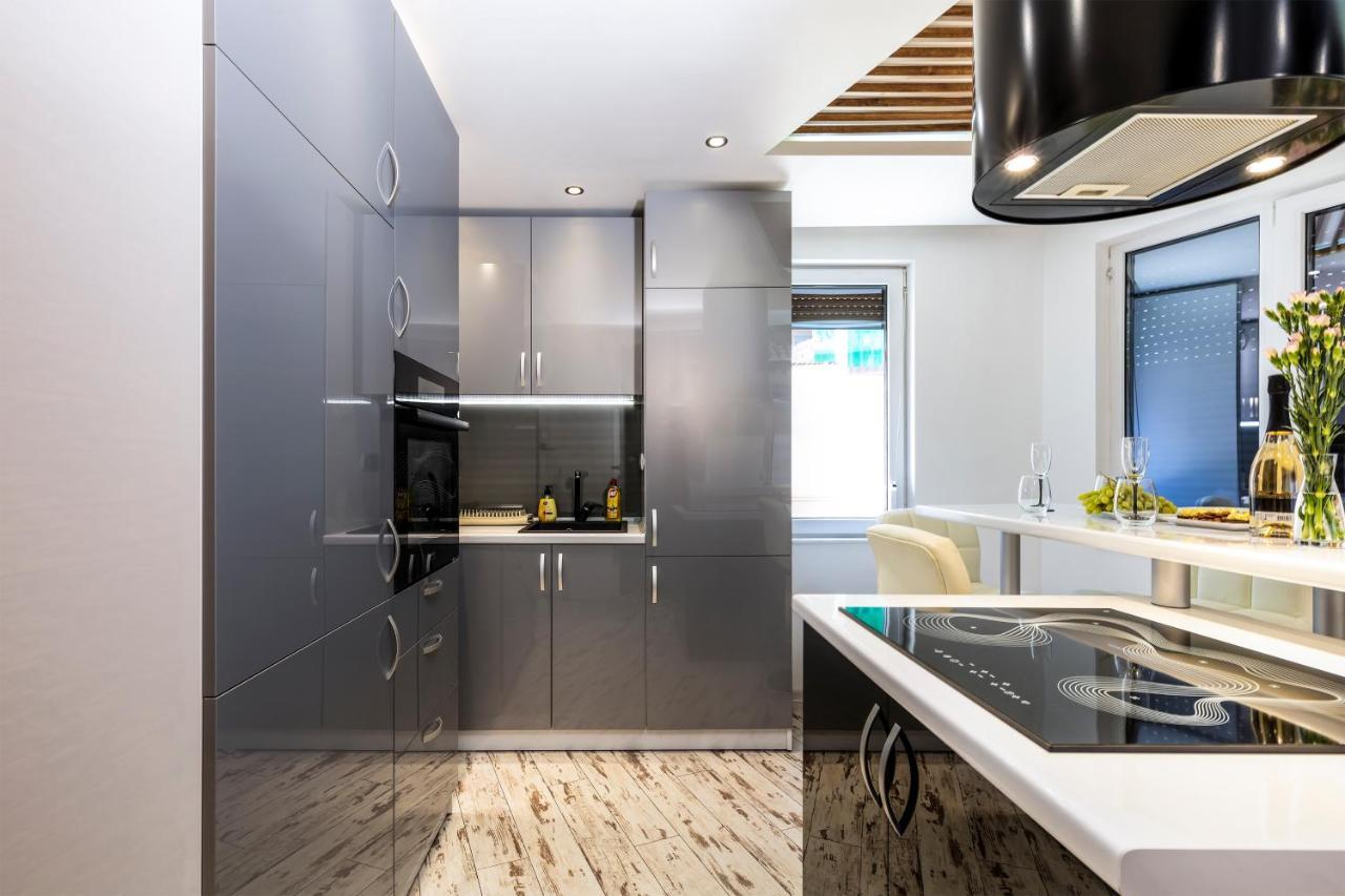 Modern 1Bd Flat With A Parking Near The City Centre By Flat Mаnager プロヴディフ エクステリア 写真