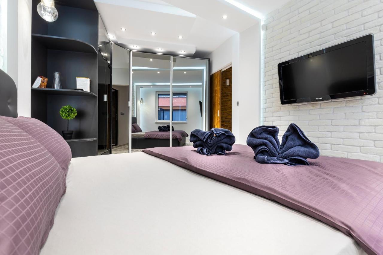 Modern 1Bd Flat With A Parking Near The City Centre By Flat Mаnager プロヴディフ エクステリア 写真